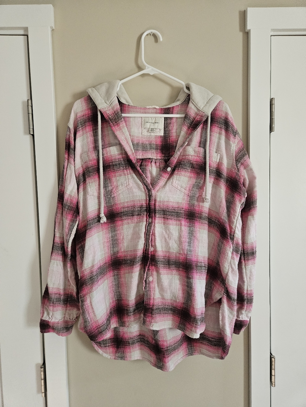 American Eagle Small Pink Plaid Hooded Button-Front Shirt Shacket Grey